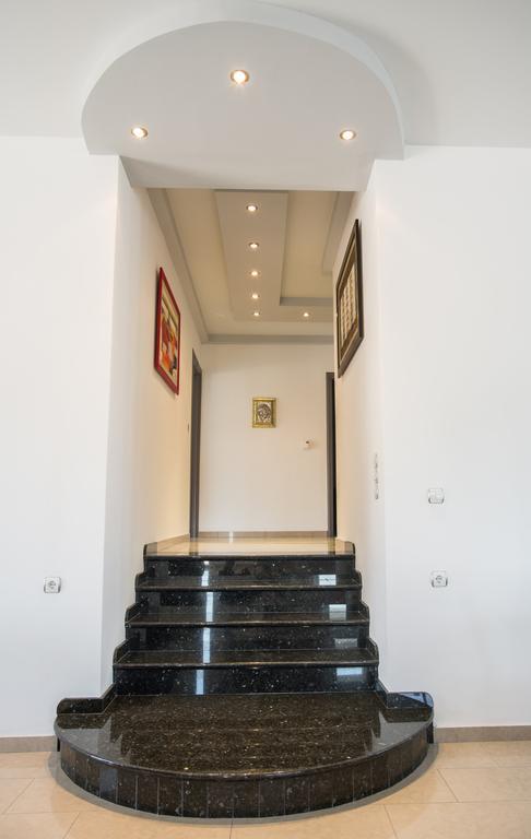 Villa Luca Pastida Екстериор снимка